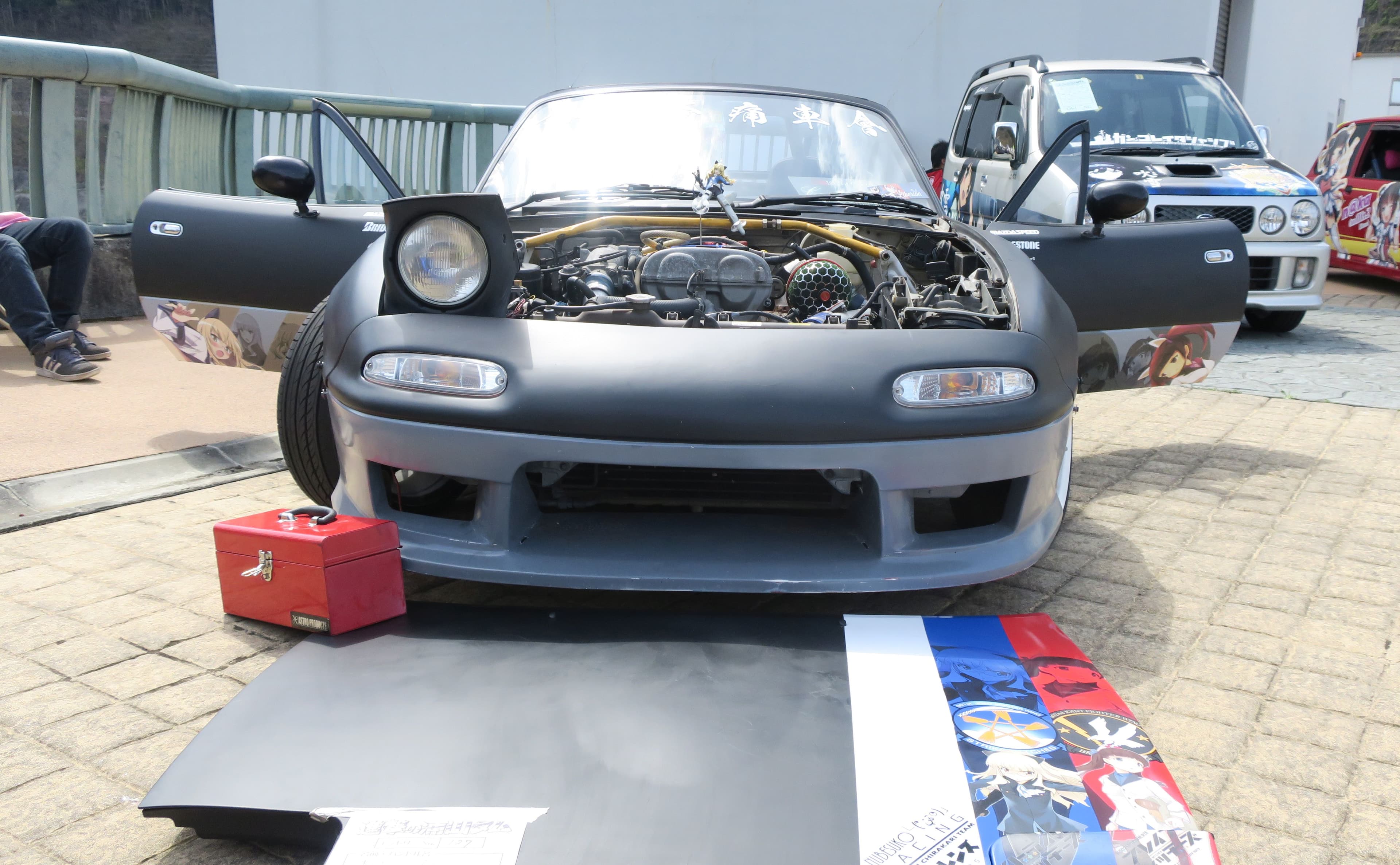 The first MX-5, which reinstated the lightweight open sports car.